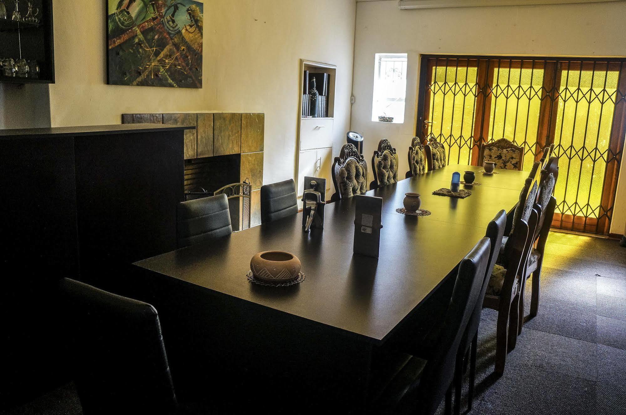 Acn International Regency Lodge Kempton Park Eksteriør bilde