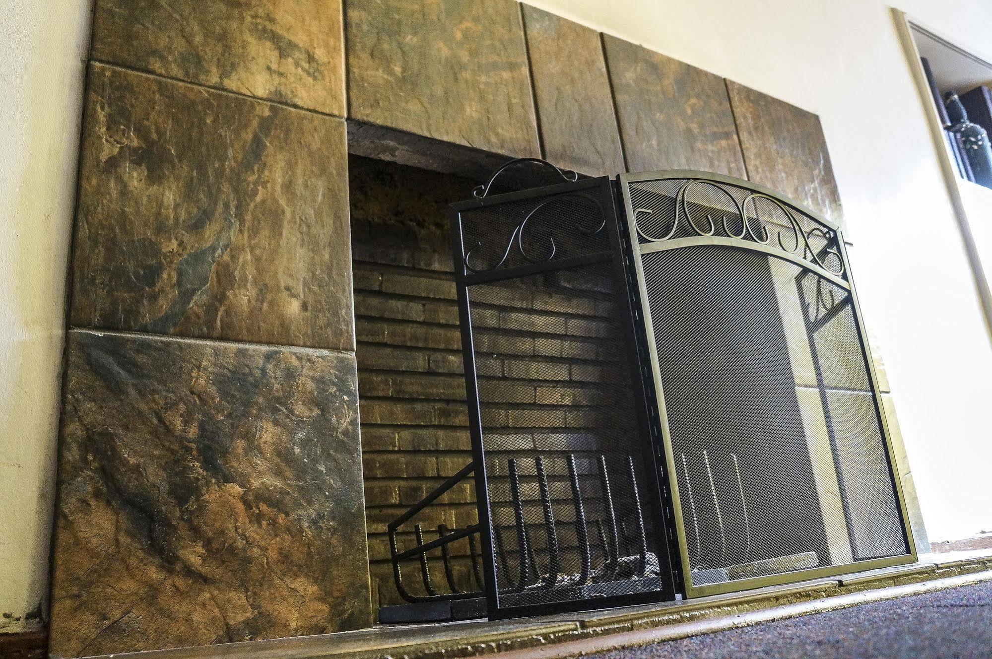 Acn International Regency Lodge Kempton Park Eksteriør bilde