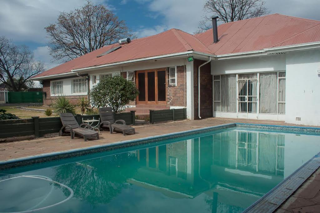 Acn International Regency Lodge Kempton Park Eksteriør bilde