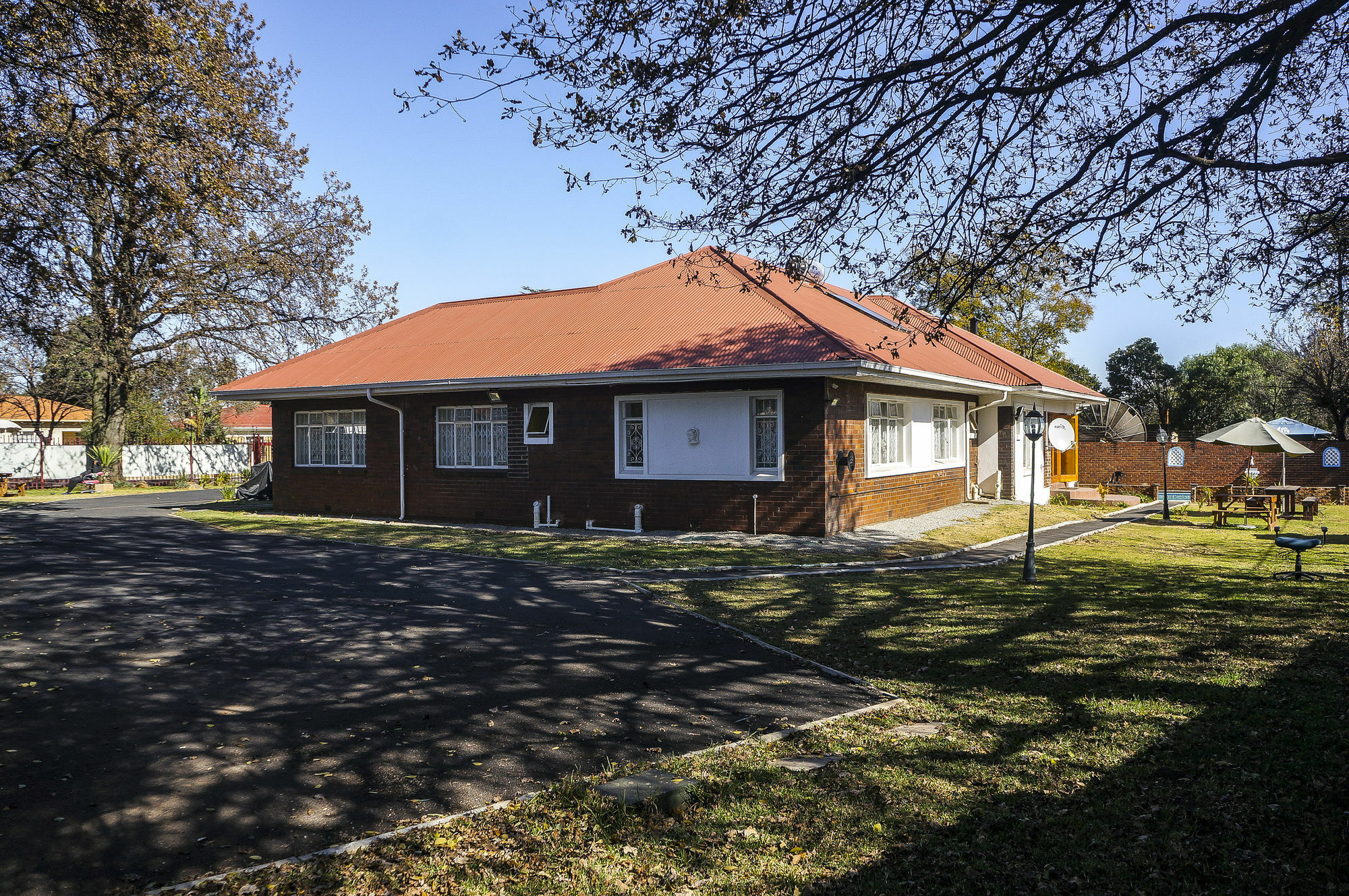Acn International Regency Lodge Kempton Park Eksteriør bilde